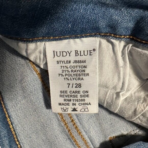 Judy Blue Floral Patch Jeans Distressed Lightwash Roll Hem Skinny Fit Women 28 - Picture 6 of 12